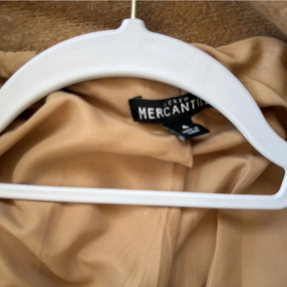 J. Crew Factory City coat with a button neck in Hthr Mushroom color size 4